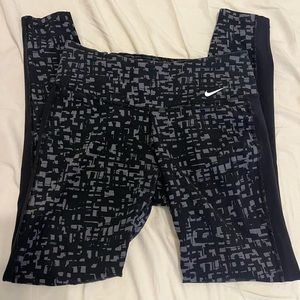 Nike workout leggings